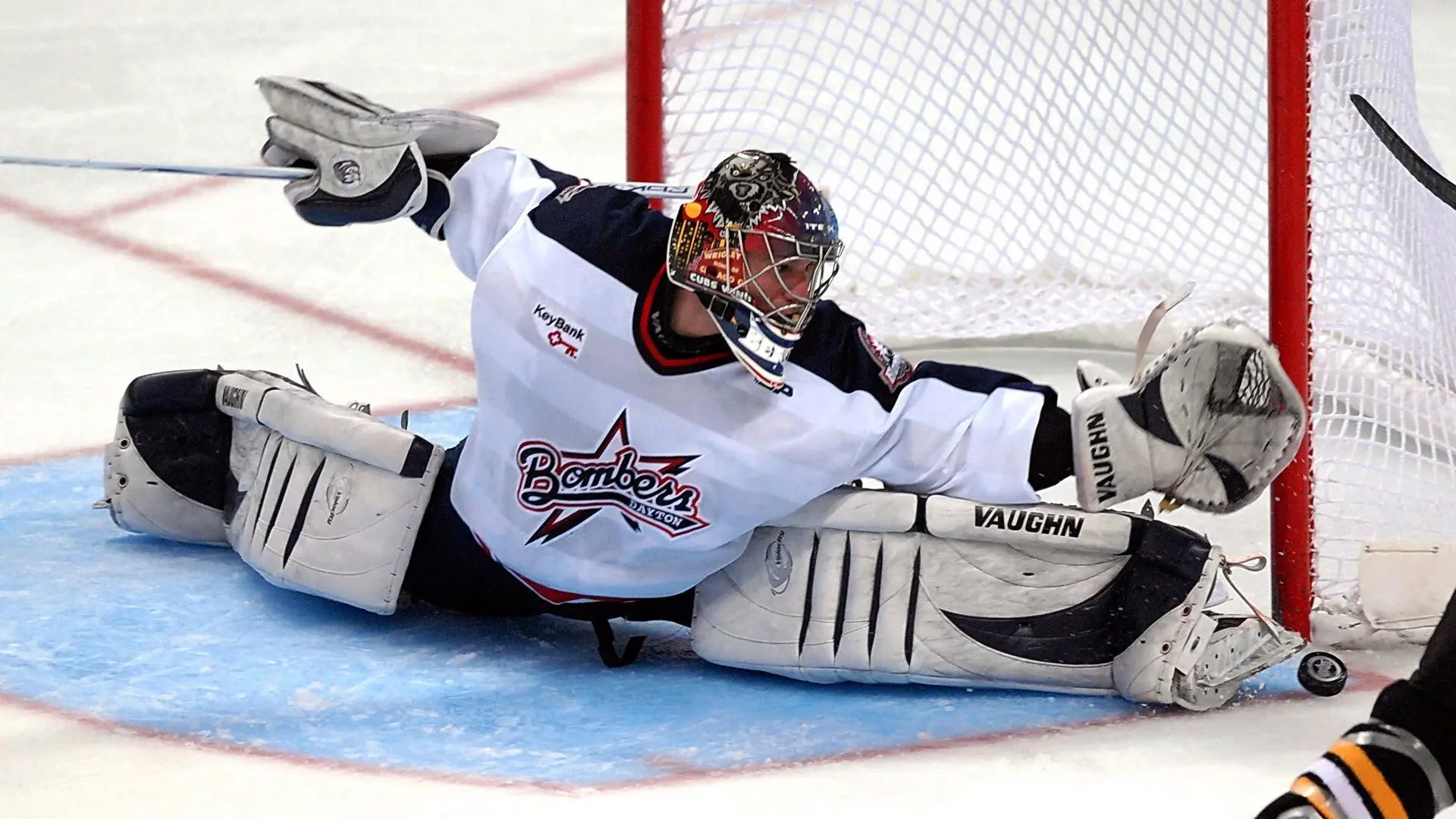 青少年“拼搏之光”篮球公益巡演在深圳收官，传递青春正能量，暑期青少年篮球班